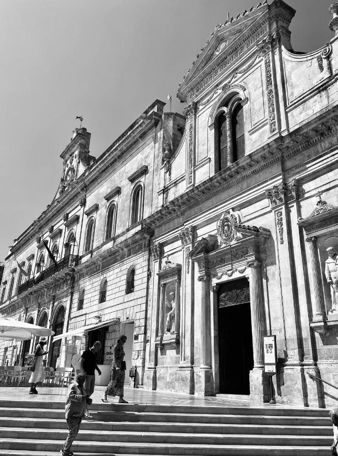 Palazzoliva - Luxury Boho Chic Guest House In The Historic Heart Of Martina Franca Exterior photo